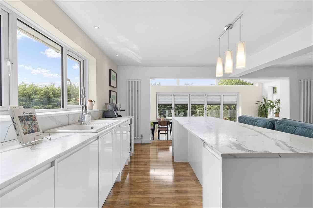 resized-2349823-Kitchen Area B.jpg